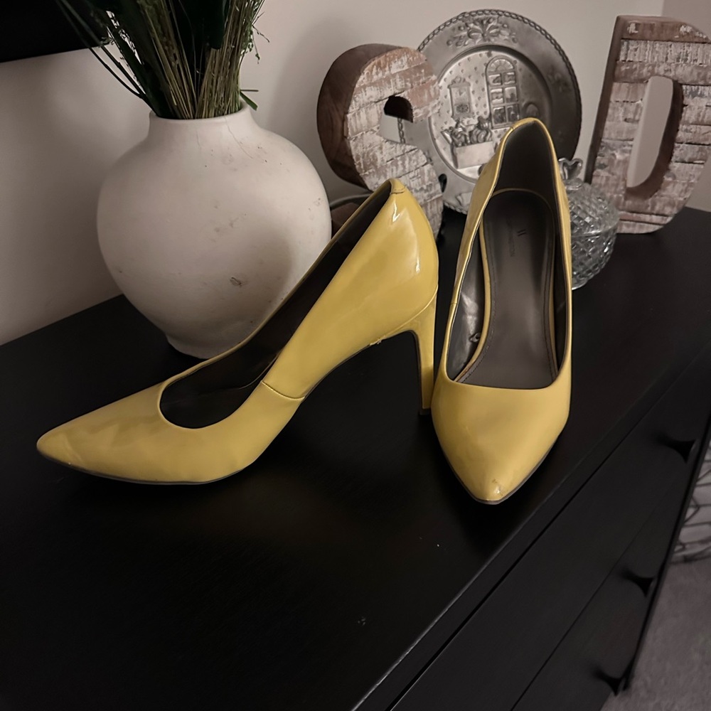 Elegant Yellow Women's Heels